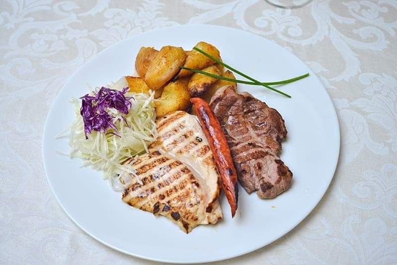 Catering,  pomeni, nunti, botezuri,