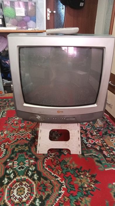 Продам Телевизор LG.