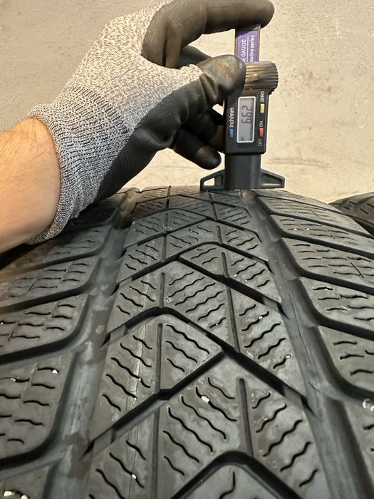Гуми 235/45/18 PIRELLI Sottozero Winter