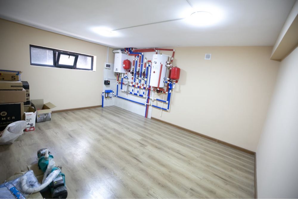Yangi Hayot tumanida 2 sotokli uy sotiladi