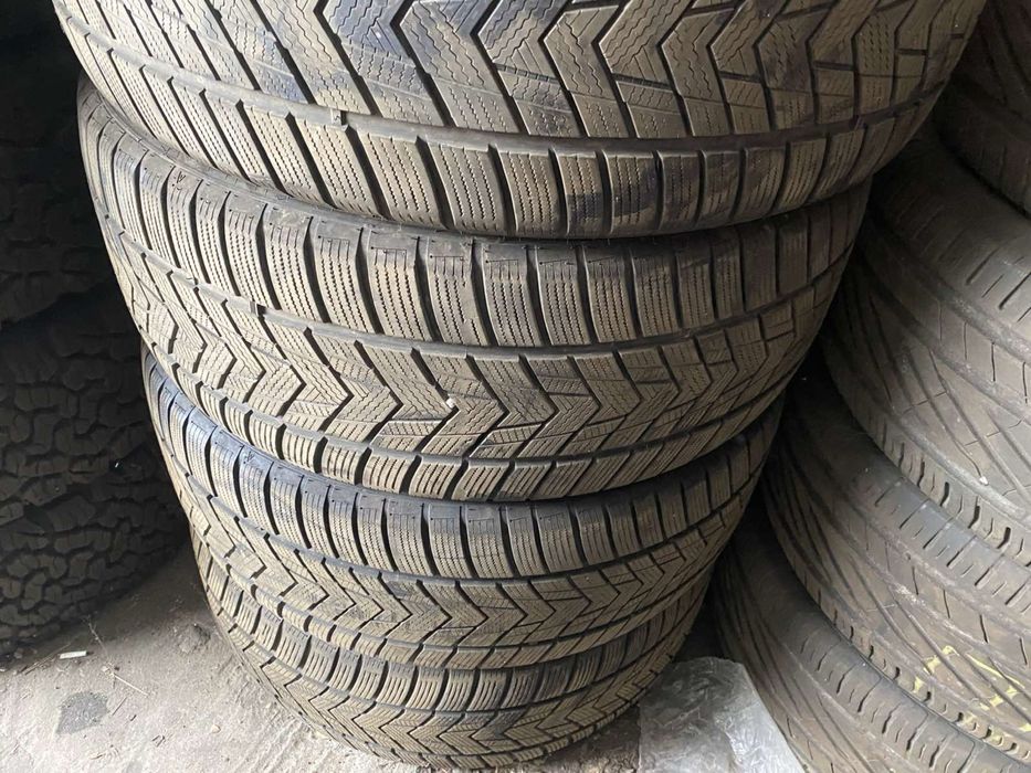Зимни гуми 275/45 20 цола