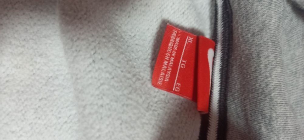 Hanorac Nike , mărimea xl