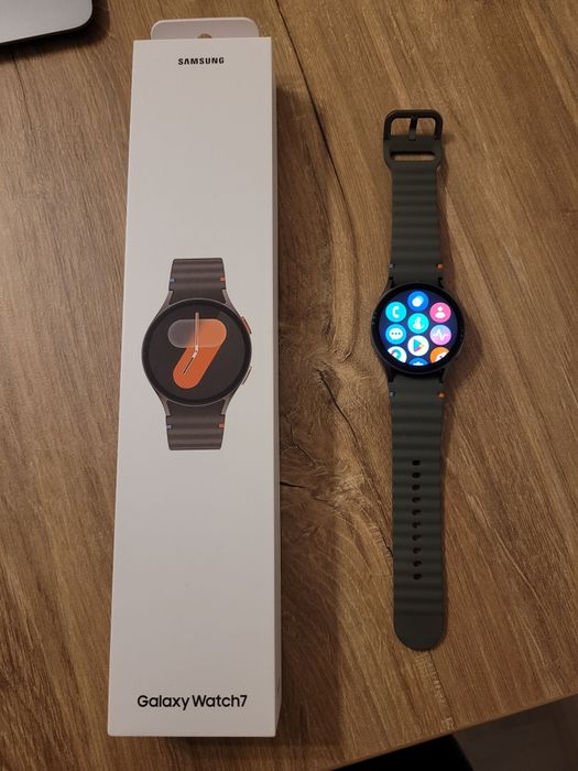 Vand Samsung Watch7 44mm green
Varianta LTE (suporta eSim)