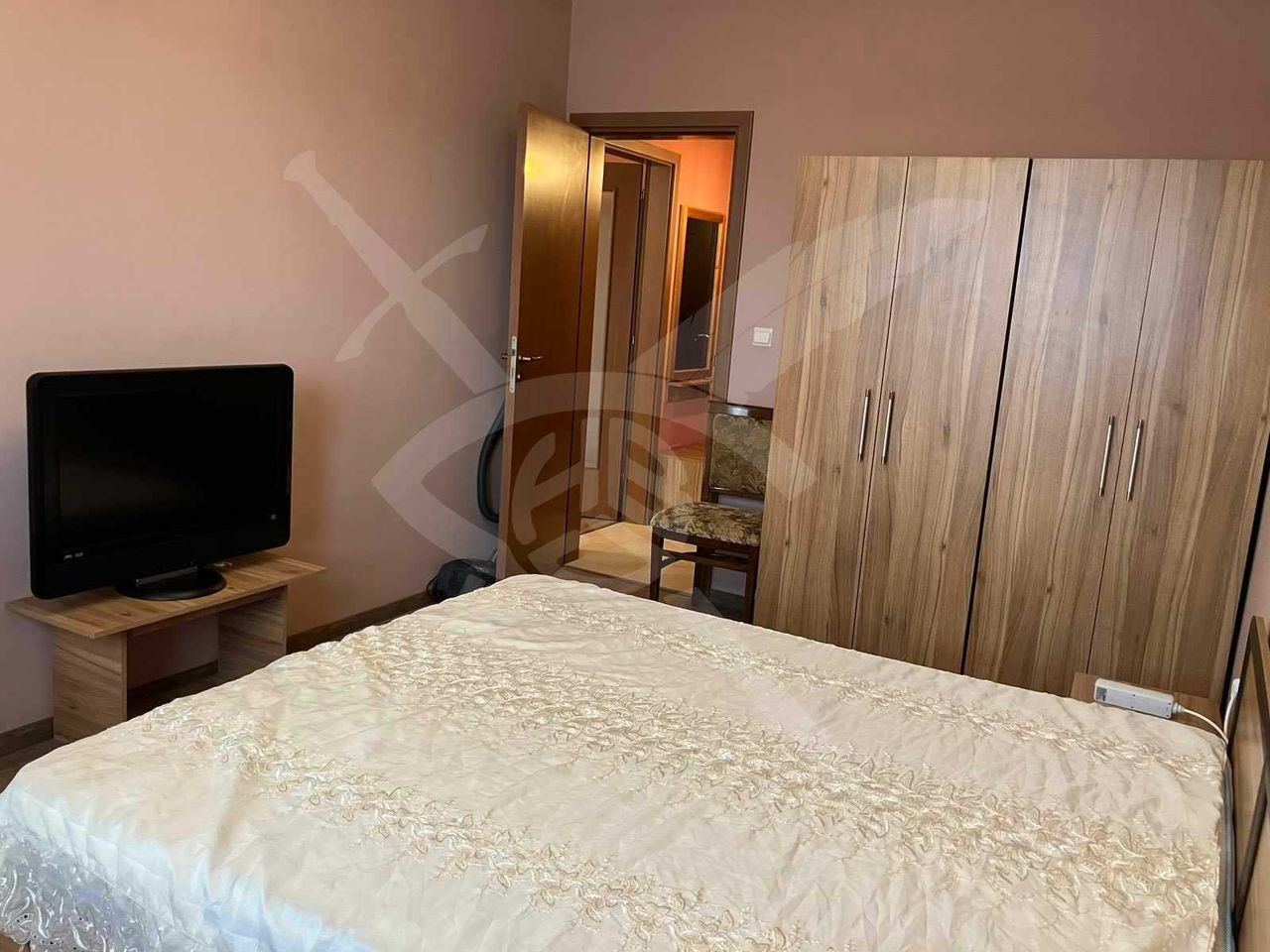 Дава се под наем Двустаен апартамент в Варна, Базар Левски - 55 кв.м за 450 € - Снимка #4