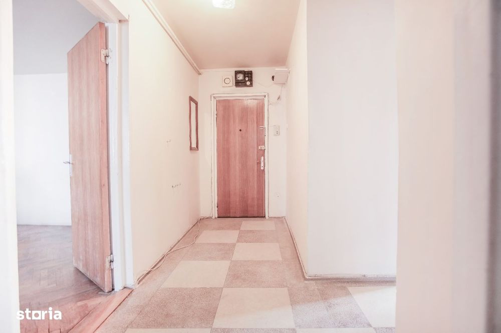 Apartament de 3 camere zona Grivitei