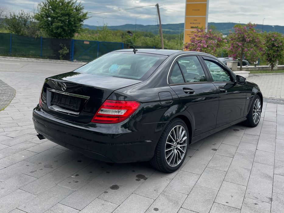 Mercedes C 200 Berlina Automata