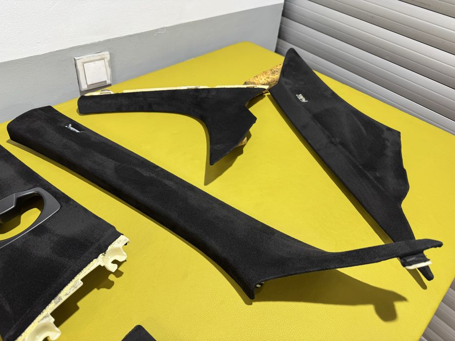 Таван, колонки и прилежащи пластмаси в алкантара е60