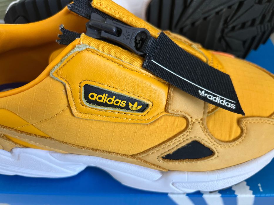 Оригинални! Кецове adidas Falcon Zip W | 37 1/3
