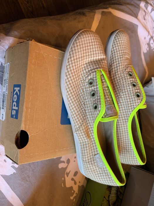 Дамски спортни обувки Keds