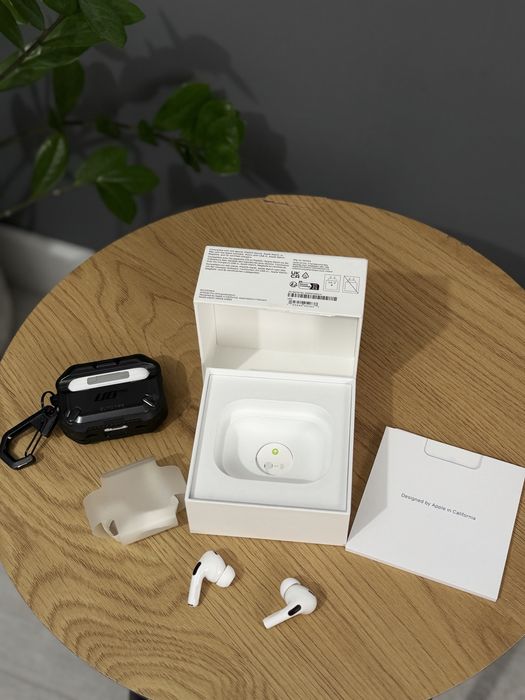 AirPods Pro 2 + husă SUPCASE UB Pro - stare excelentă, în garanție