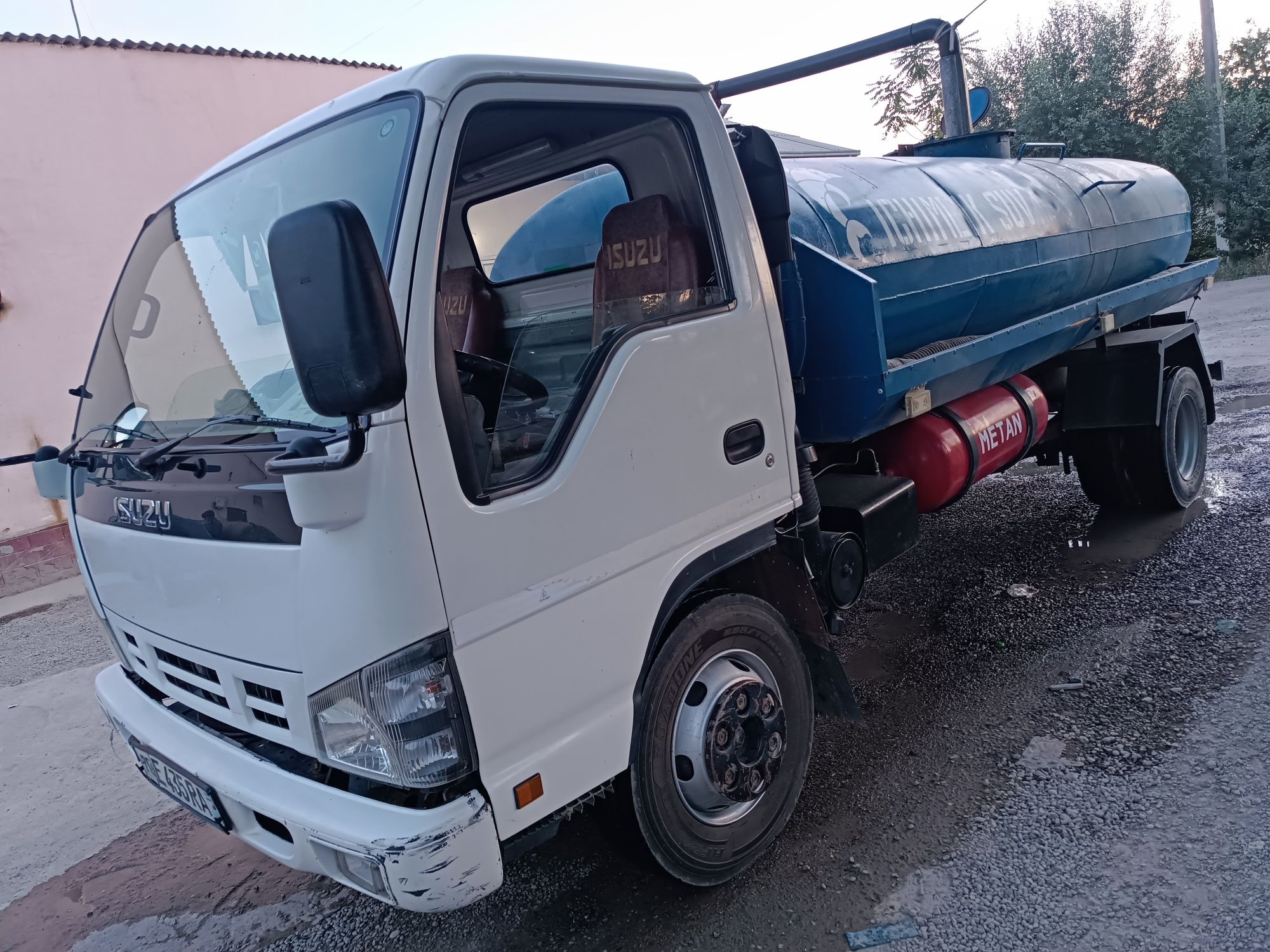 Isuzu vadavoz sotiladi 24 ming