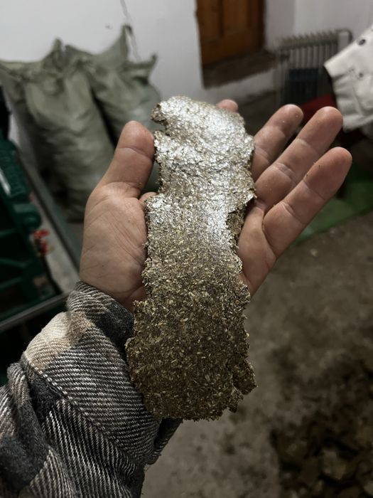 Продается жмых от сафлора идеальный корм для откорма КРС и МРС