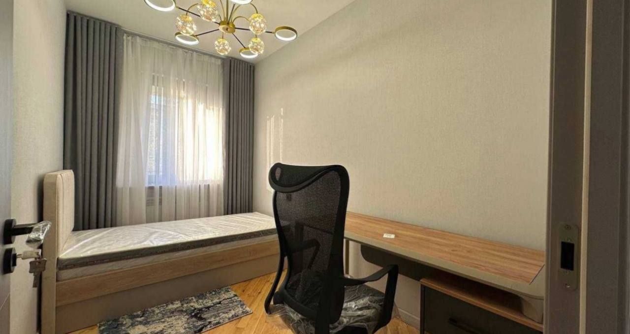 Сдается 3х ком квартира, ор-р: улица Афросиеб, 72 м²
