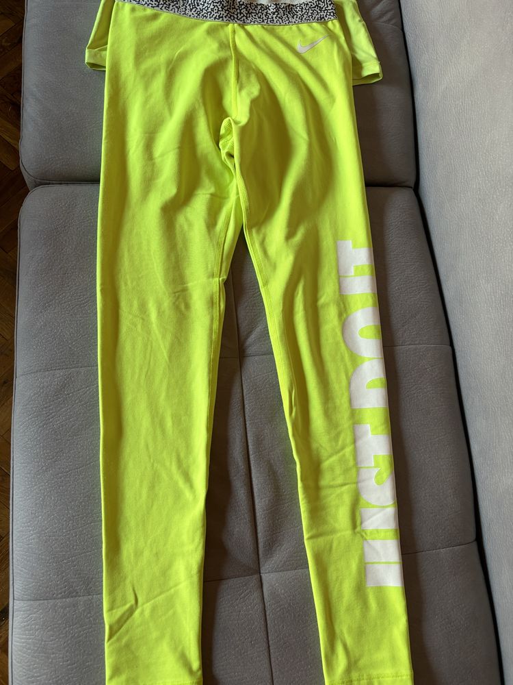 Спортен екип nike