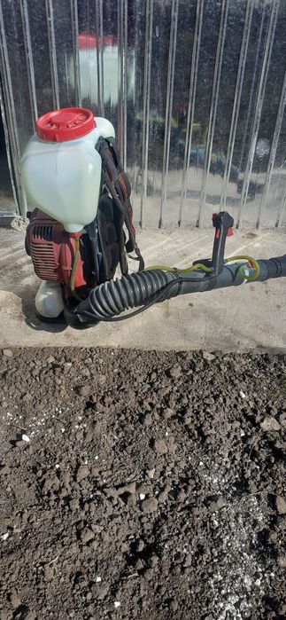 Stropit pomi fructiferi,vita de vie, solarii,sere,terenuri