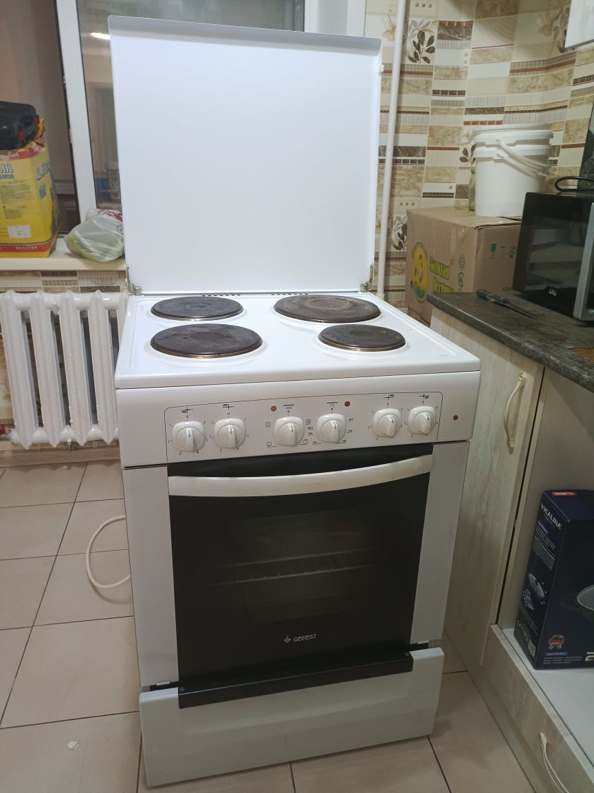 Продам  кухонную плиту