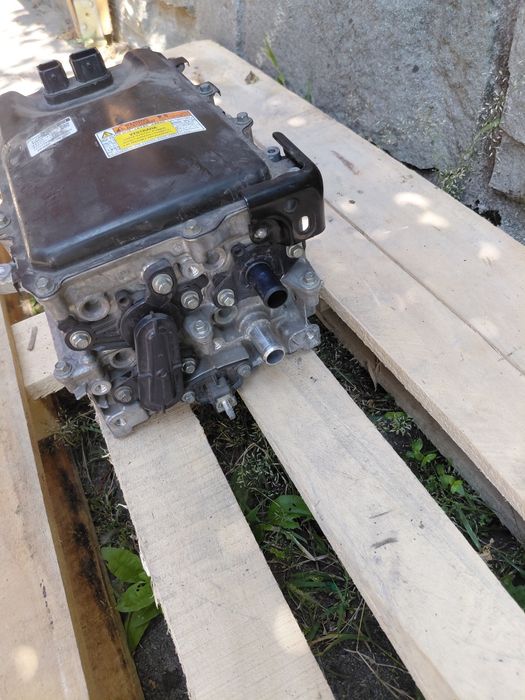 Convertizor / Invertor scos de pe Toyota Prius IV