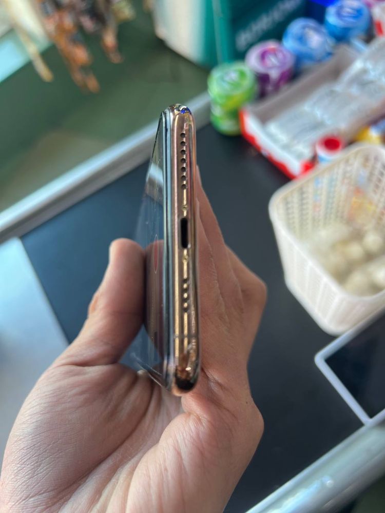 iphone XS Max LLA