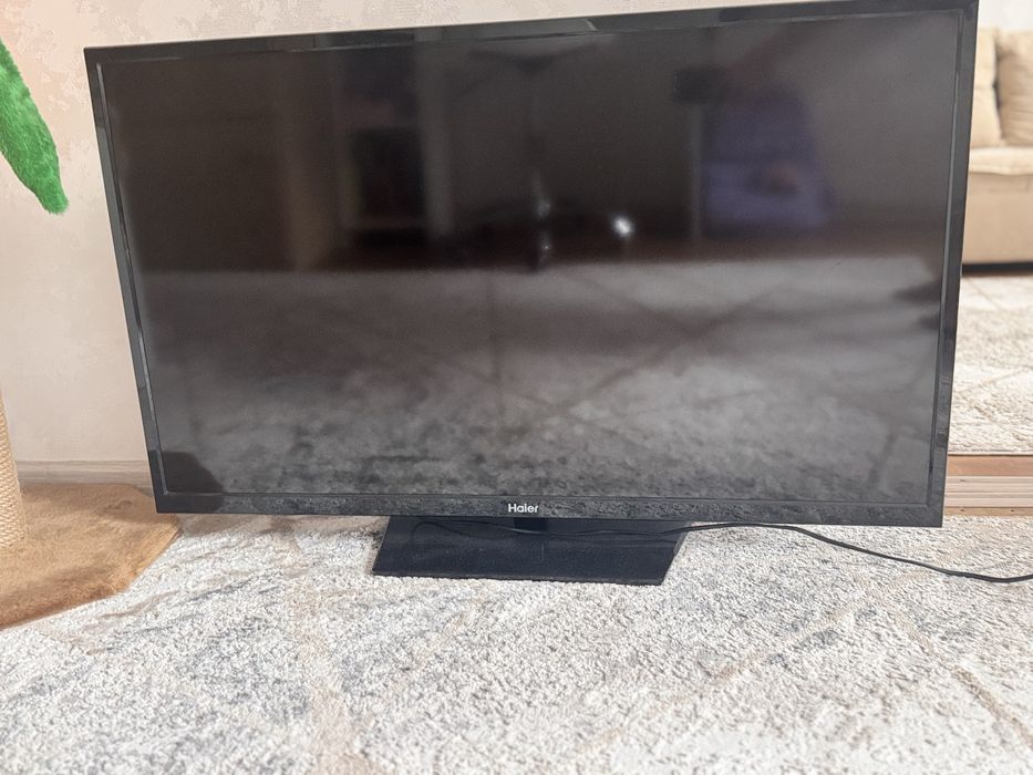 Телевизор Haier -LE40M600F