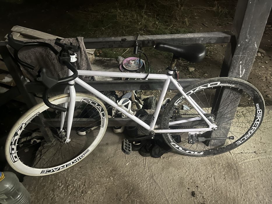 Велесипед призрак