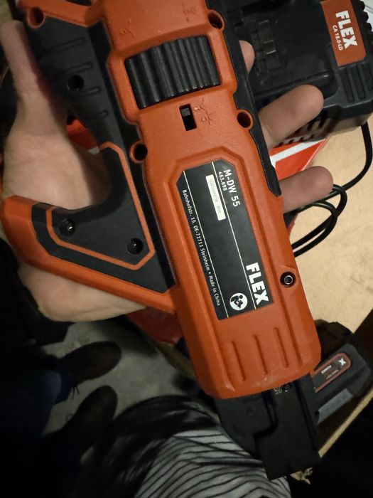 Autofiletanta Flex , magazie suruburi, baterii , incarcator