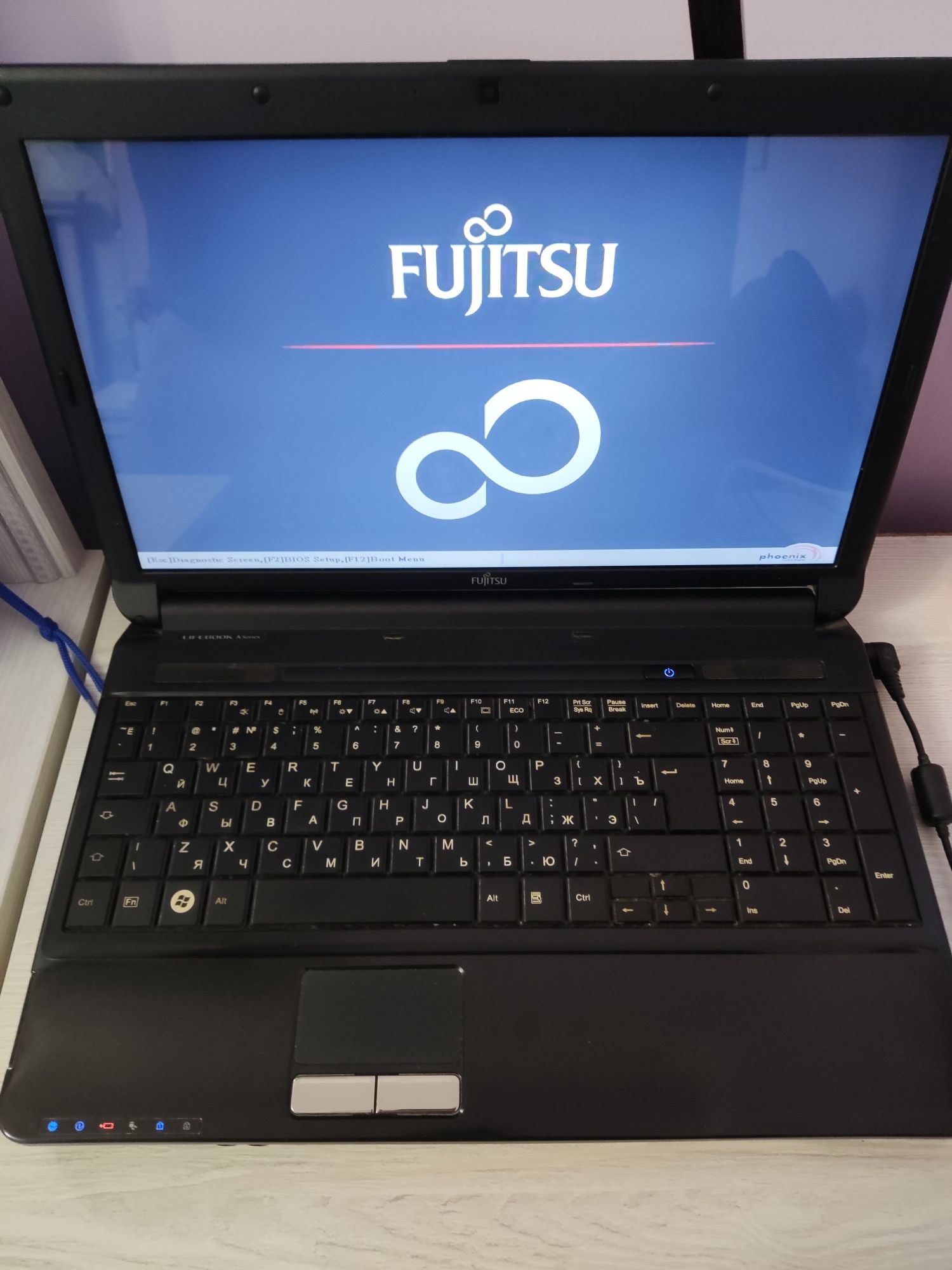 Ноутбук Fujitsu-Siemens