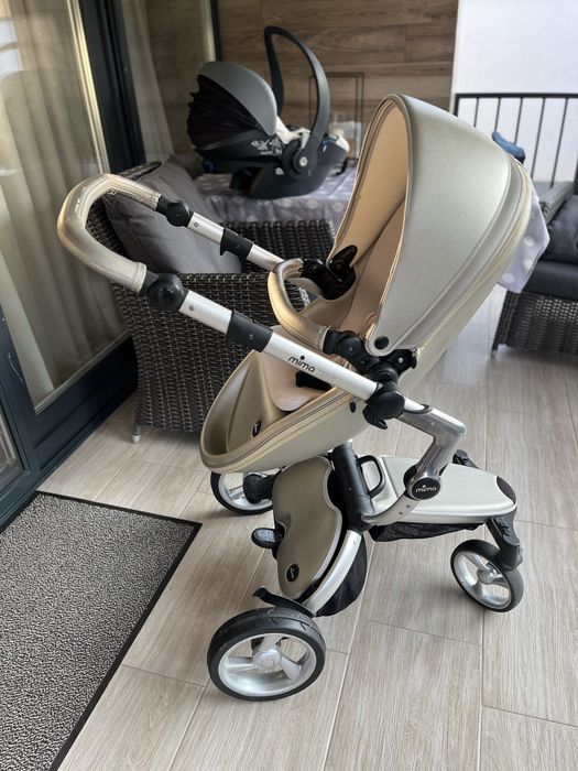 De vanzare carucior Mima xari 3 in 1