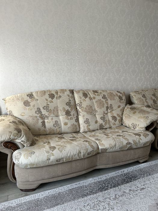 Продам диван и 2 кресло