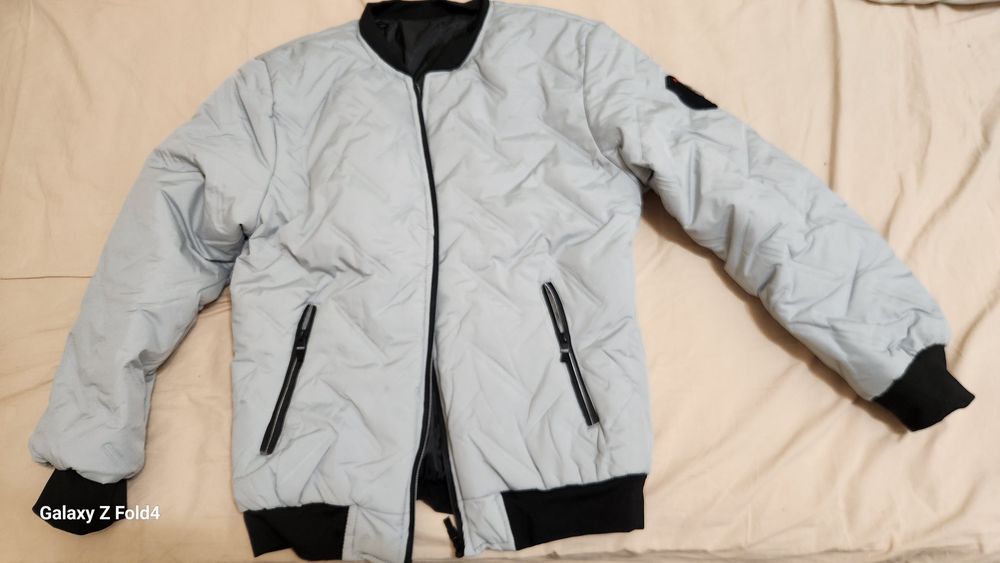 Geaca toamna.- iarna super  eleganta si moderna