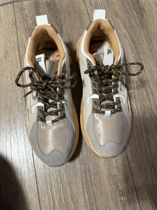 Маратонки FILA 39 номер