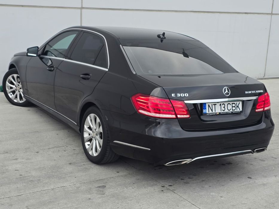 Mercedes Benz Eklasse E300 navi piele incalzire ILS unic proprietar
