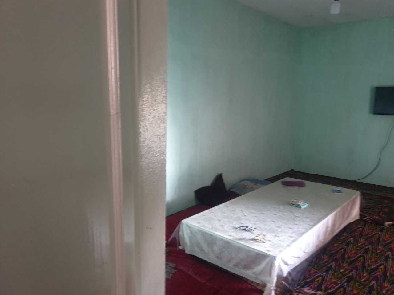 Sayxunobod tumanida noturar bino bolib tolash sharti bilan sotiladi