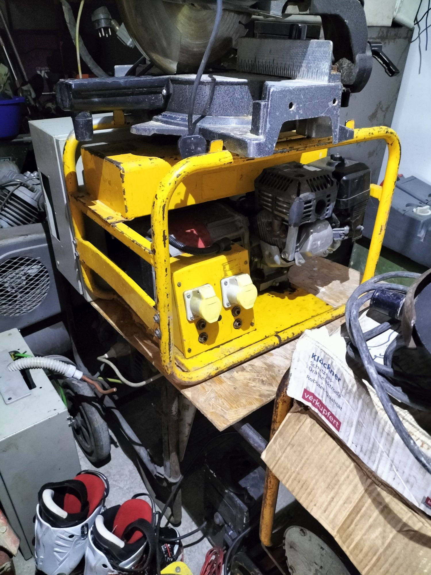 Generator de curent 3kw la 110v englezesc