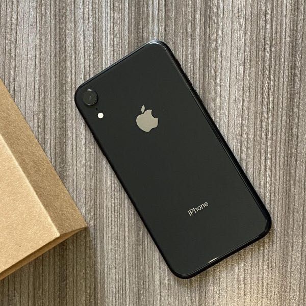 iPhone XR 64 Гигабайт