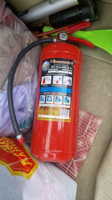 Продам огнетушитель