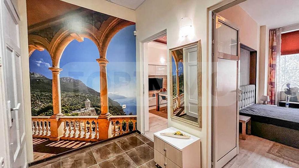 Бизнес имот в сграда паметник на културата в квартал Таляна