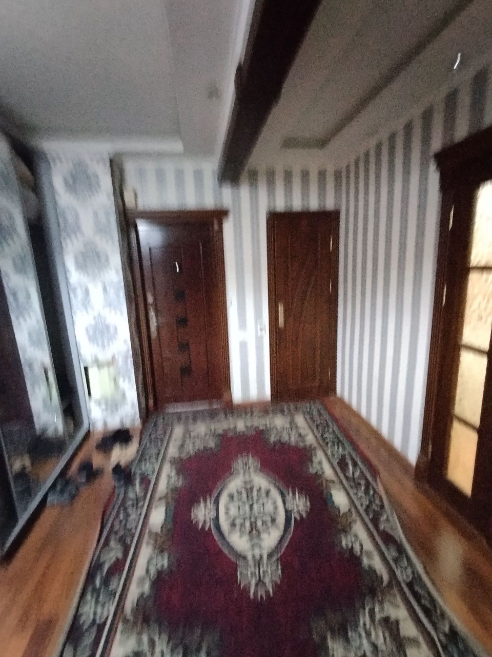 Arenda chilonzor metro S kv qizlarga 800yuz ming bez makler