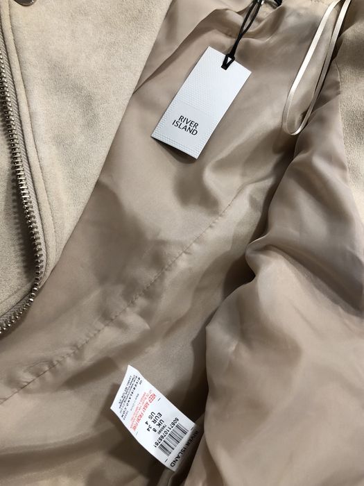 Geaca de primavara crem River Island noua