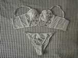 Сутиени, корсети, комплекти Victoria Secret. Различни модели.