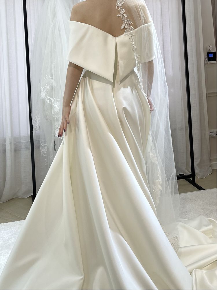 Свадебное платье с салона White Swan
