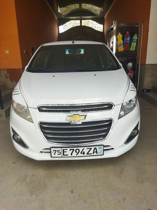 Chevrolet spark sotiladi