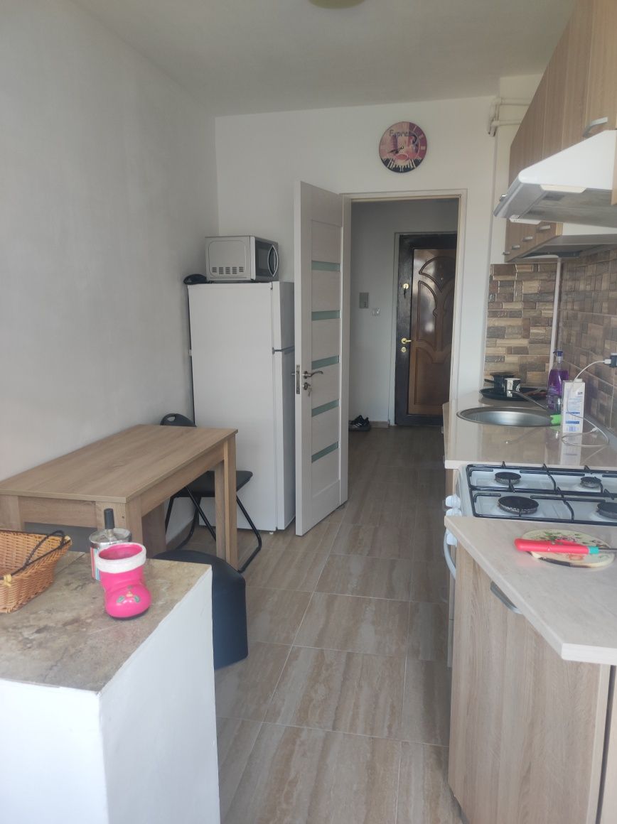 De închiriat apartament in M6 Târgoviște