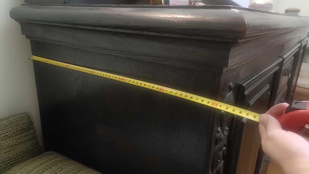 Старинни мебели от орех