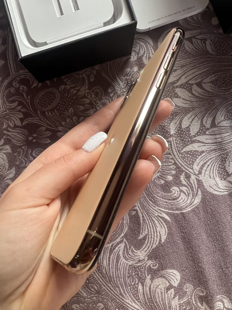 Vand iphone 11 pro gold 256GB Neverlocked