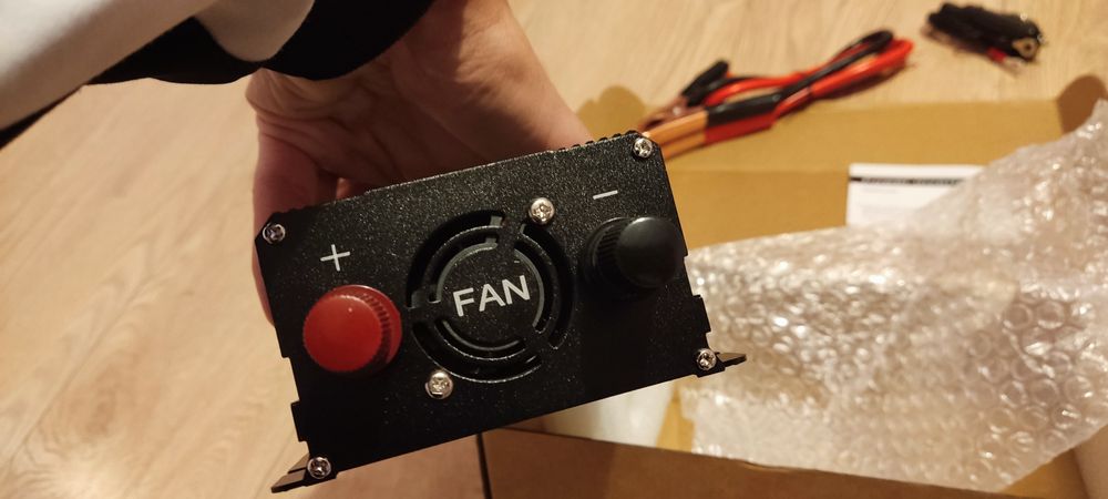 Автомобилен инвертор Foval, 12V към 220V, 2200W, 2 USB порта