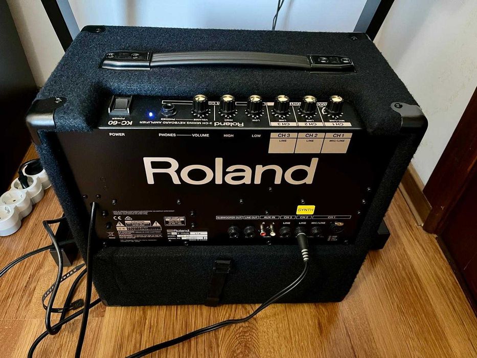 KIT Sintetizator Roland Gaia 01-SH cu stand , aplificator si husa