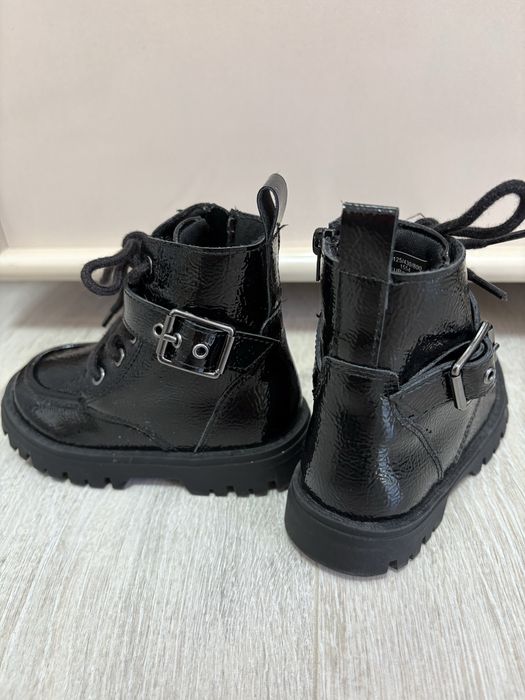 Бебешки боти Zara