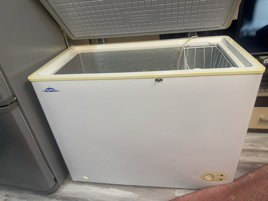 Морозилник б/у.