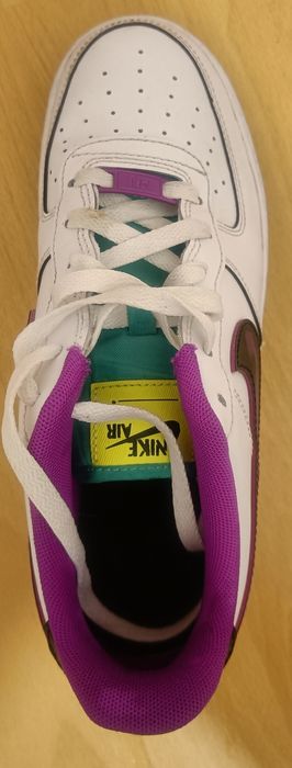 Дамски маратонки NIKE AIR FORCE 1 LV8 (GS)