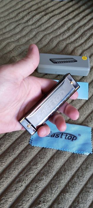 Продам новую - Губную гормошку!